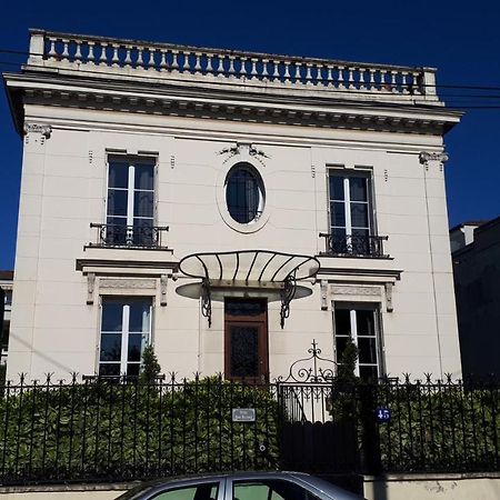 Villa Bon Accueil Neuilly-Plaisance Dış mekan fotoğraf